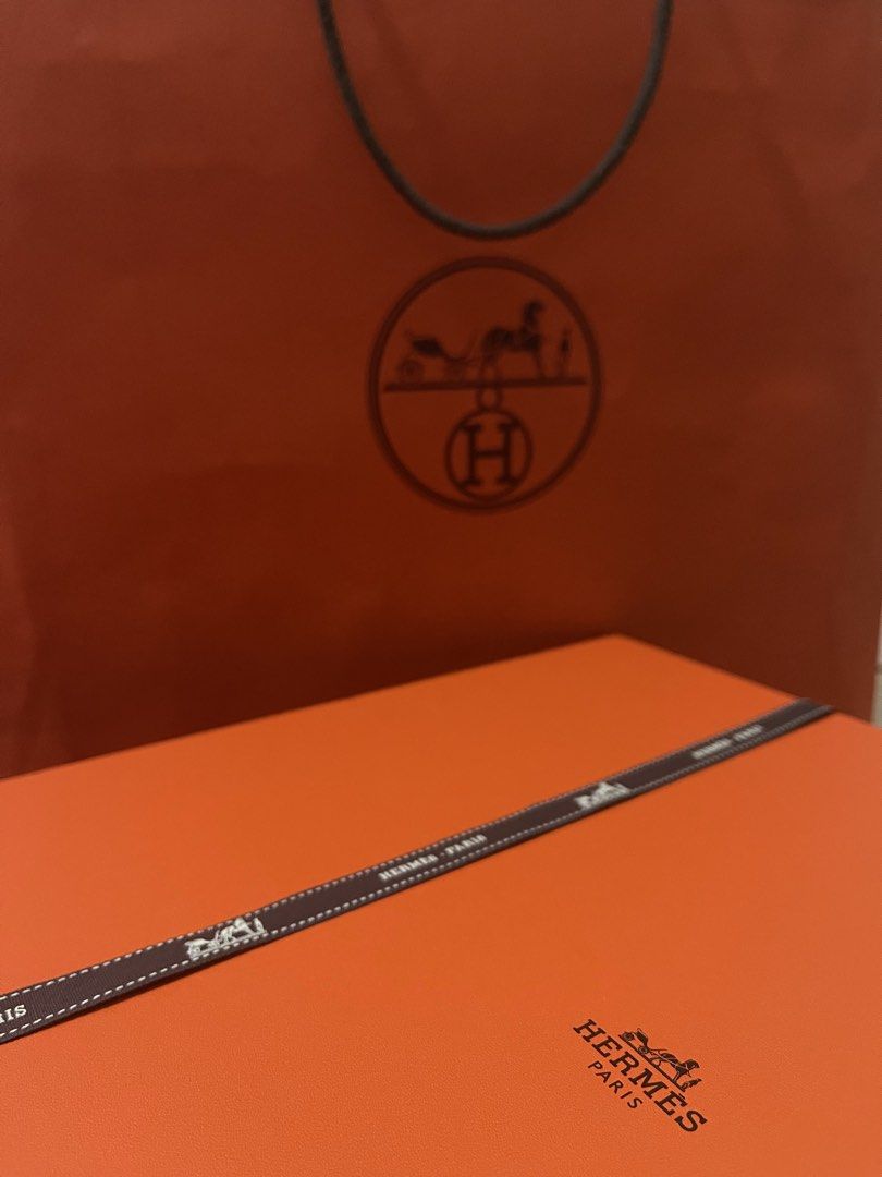 Hermes Herbag 35 (Category: Luxury Bags & Wallets) located in Quezon City. Submitted by declutteringbabyandmomstuff (Listing ID 1464086216, Image 2). Description: - Stamp Z Used 3 times Waterproof canvas Palladium hardware Noir/Noir Comes Complete: paperbag, ribborn, care card, receipt, dustbags Minor hairline scratch.