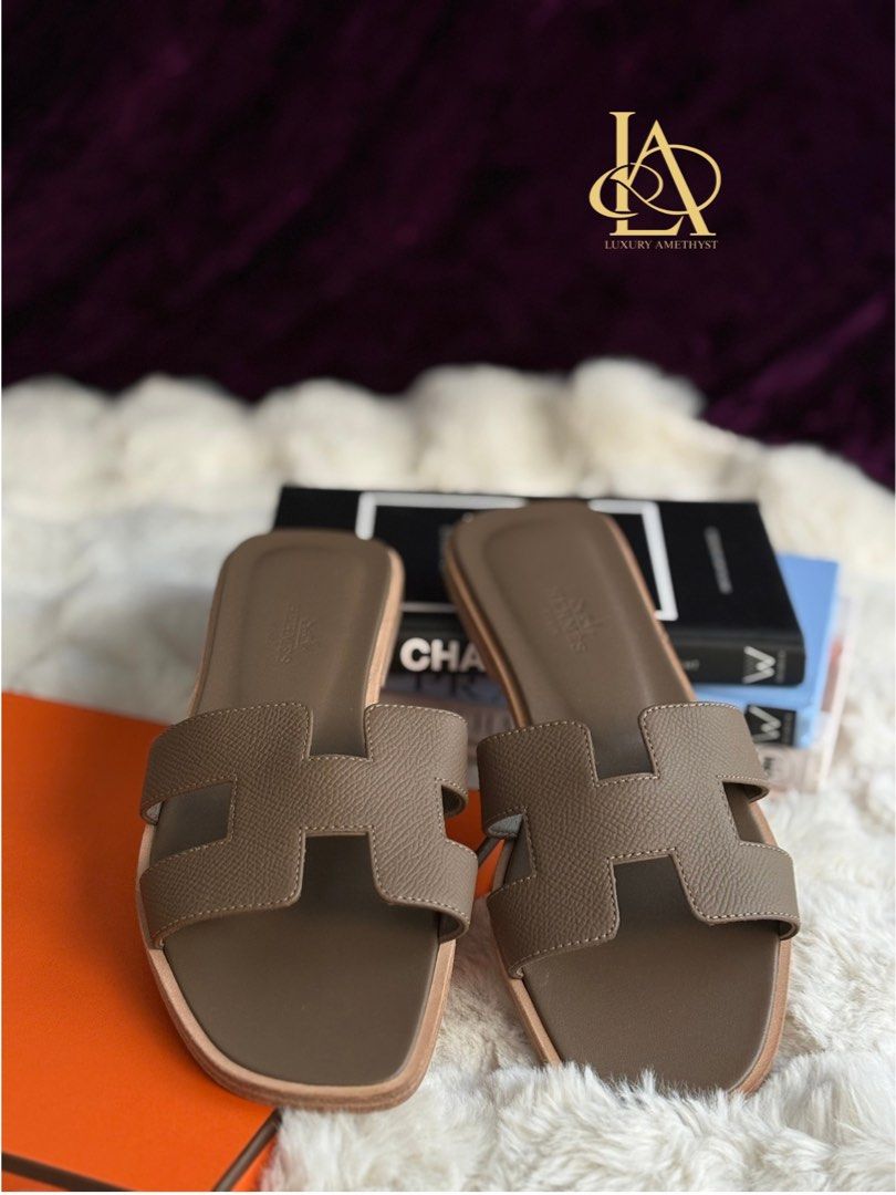 Hermes Oran ohand available (Category: Sneakers & Footwear) located in Quezon City. Submitted by luxuryamethystph (Listing ID 1463993271, Image 2). Description: Brand new is complete inclusions.