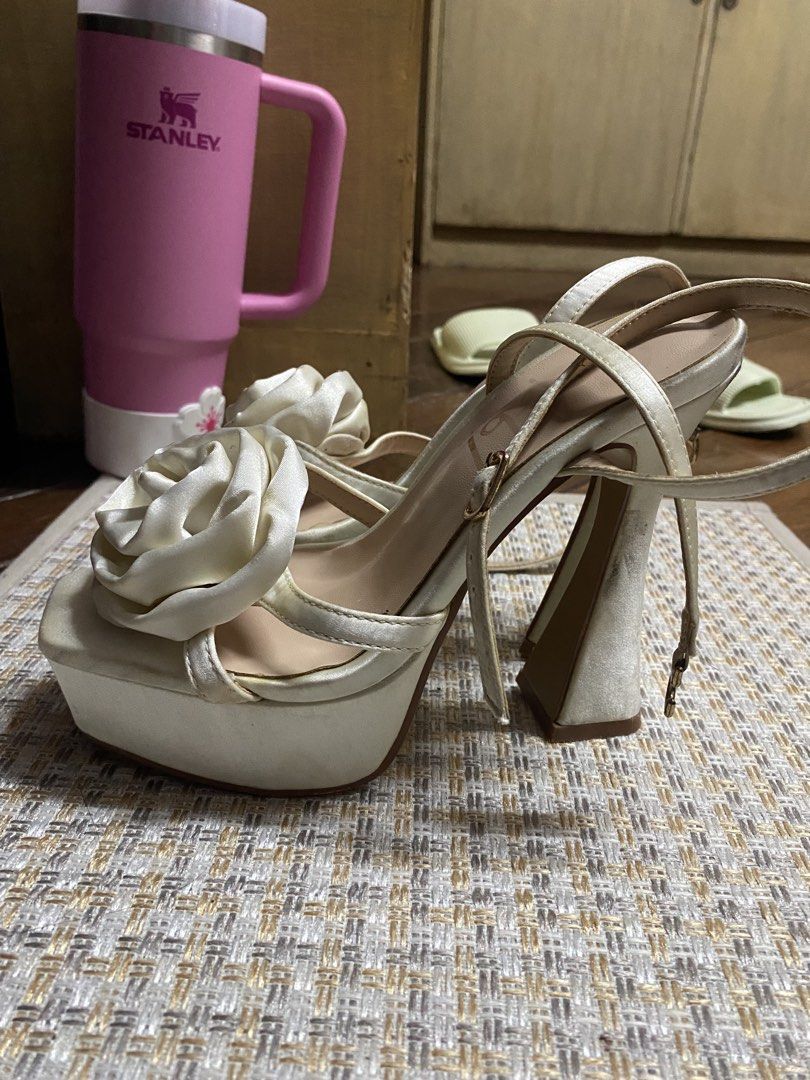 High Heels (Category: Heels) located in Manila. Submitted by safeturtle_ed18ab (Listing ID 1463945011, Image 2). Description: .
