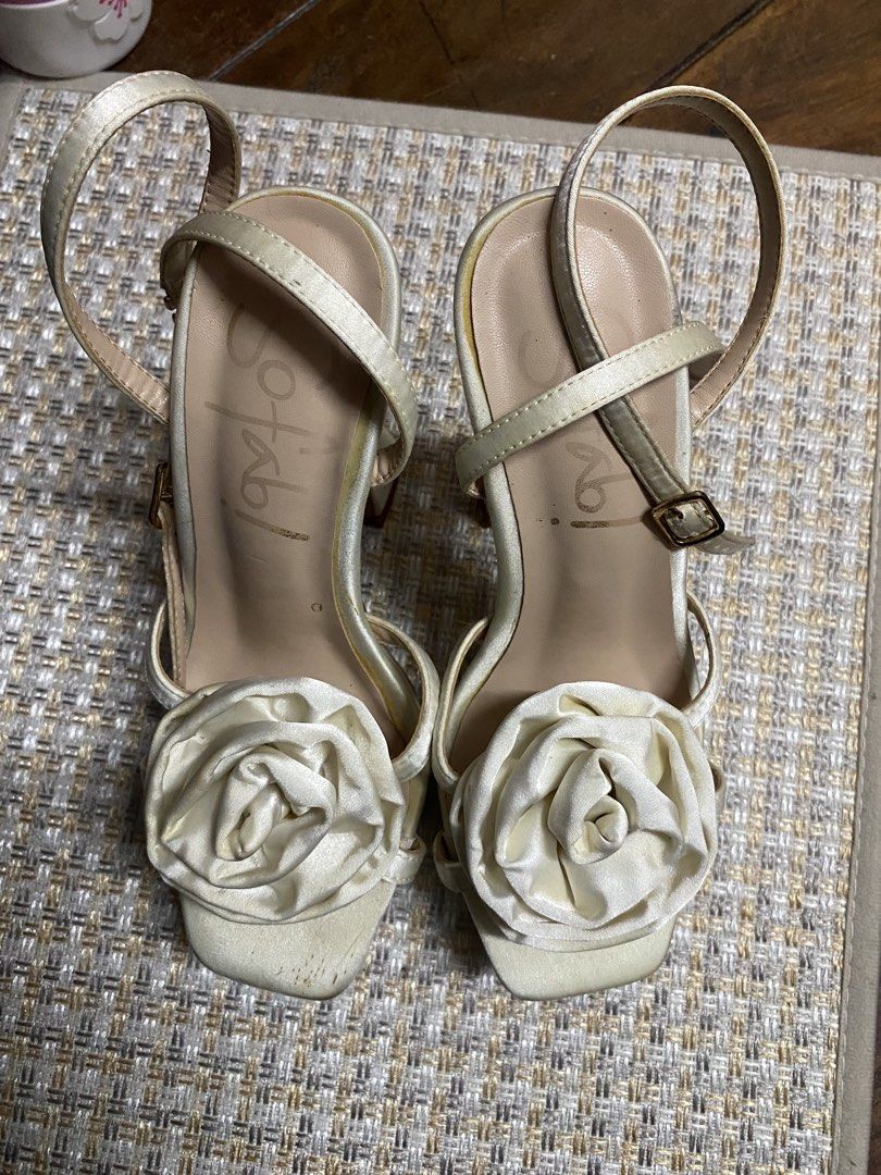 High Heels (Category: Heels) located in Manila. Submitted by safeturtle_ed18ab (Listing ID 1463945011, Image 3). Description: .