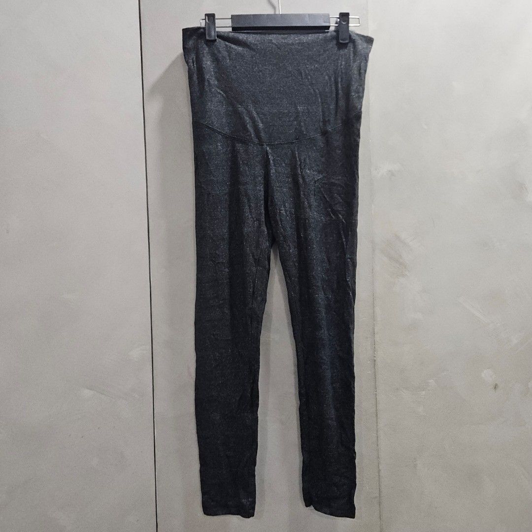 H&M Comfy Maternity leggings (Category: Maternity wear) located in Quezon City. Submitted by k_closetsale (Listing ID 1463946303, Image 1). Description: super comfy h&m maternity leggings size M in tag but super stretchy.