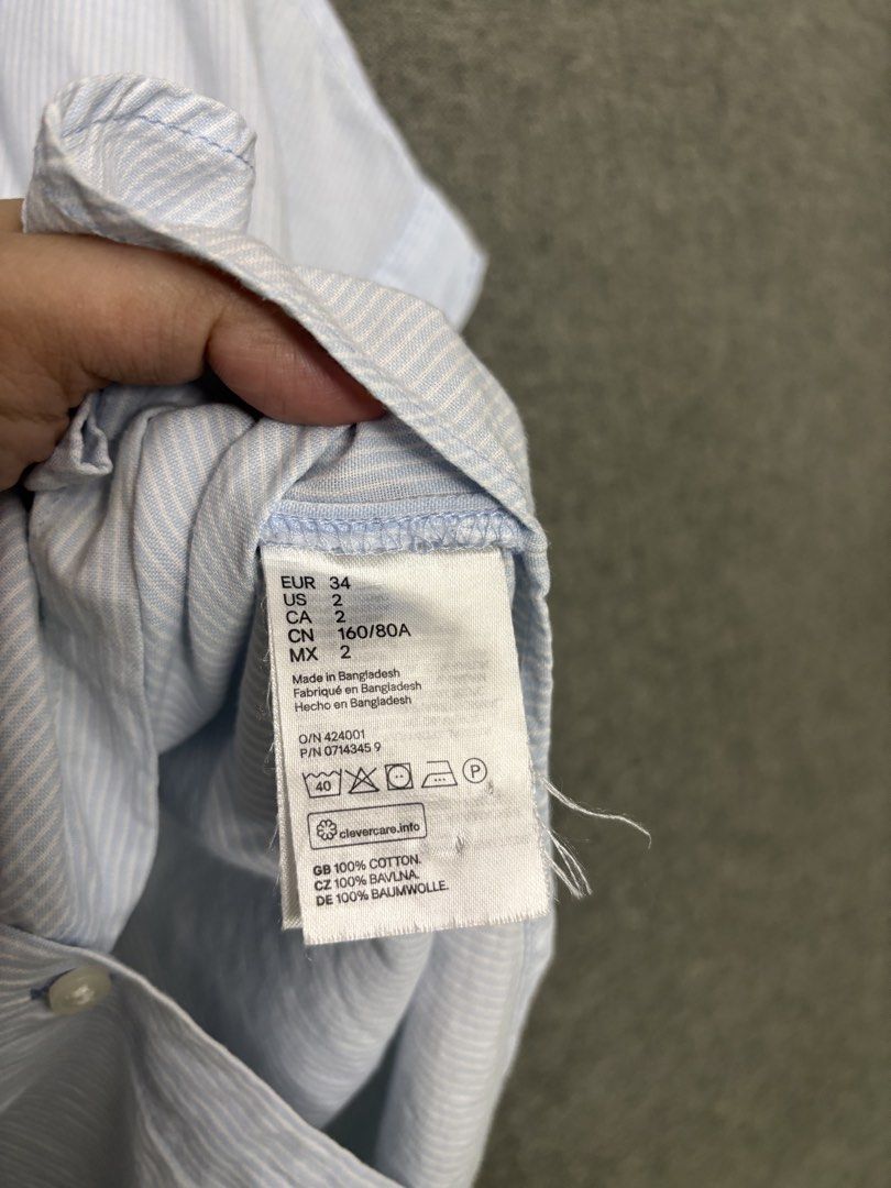 H&M Light Blue Striped Oversized Cotton Blouse (Category: Blouses) located in San Fernando. Submitted by kayemanalac_05 (Listing ID 1463967406, Image 3). Description: Fit up to Large Body Frame.