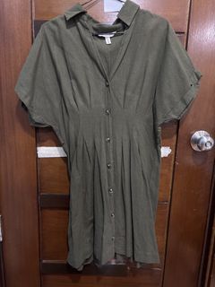(Category: ) located in . Submitted by clothescarousel (Listing ID 1464051467, Image 1). Description: .