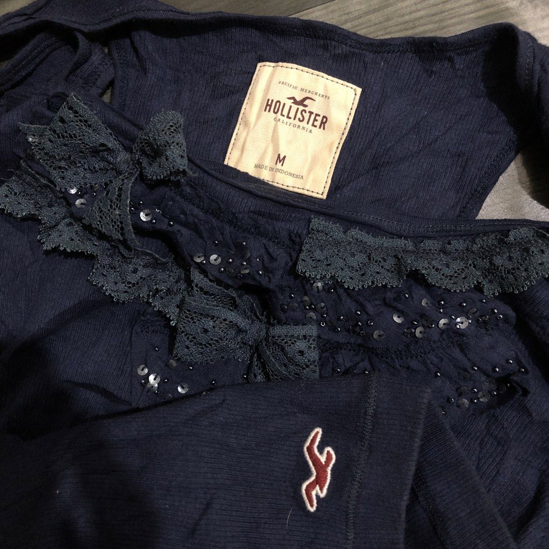 HOLLISTER (Category: Others Tops) located in Dasmarinas. Submitted by crzdajhrme (Listing ID 1464108446, Image 3). Description: ASPACK HOLLISTER & ROXY.