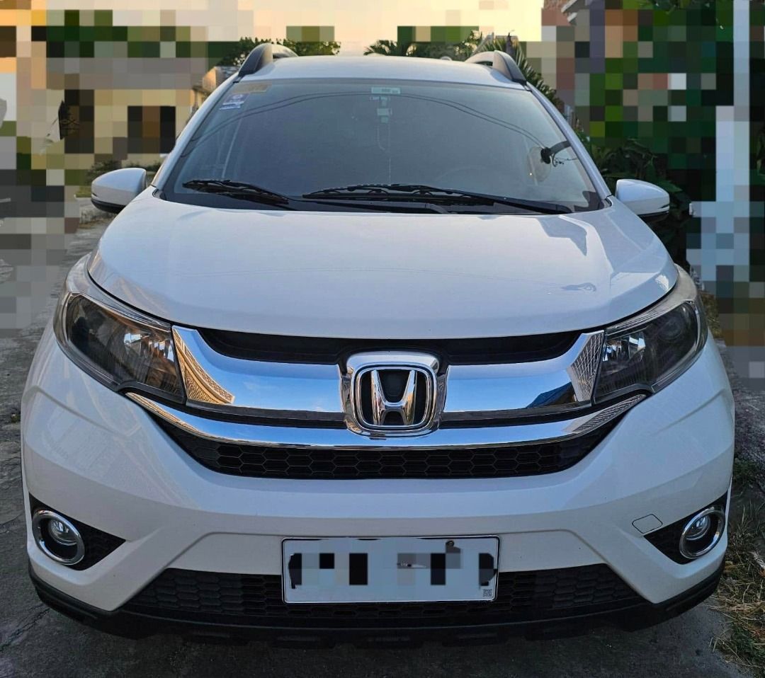 Honda BR-V (Category: Used Cars) located in Marikina City. Submitted by bentakotsegroup (Listing ID 1463977199, Image 1). Description: Honda BRV 1.5 Touring Variant DRL lights Roof rails Alloy wheels Reverse sensors must see to appreciate.