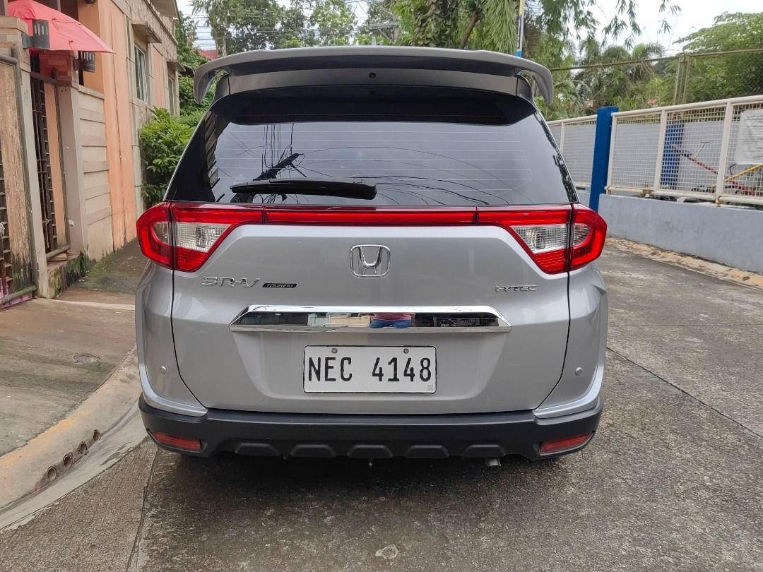 Honda BR-V (Category: Used Cars) located in Pasig City. Submitted by bertlomibao (Listing ID 1463980188, Image 1). Description: 2018 Honda BR-V Touring Limited Very nice and 1st owned RFS Upgrading No history of flood and collisions Pick up the car in Bulacan.