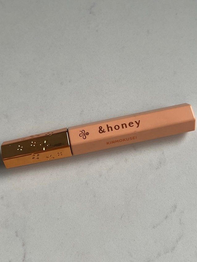 &honey Bangs Styler (Category: Hair) located in Pasig City. Submitted by tiny_studios (Listing ID 1464012105, Image 2). Description: - &honey hair mascara styling stick - its like a liquid that keeps your bangs in place, flattens frizzy hair etc. - selling since i only needed it for a few events.