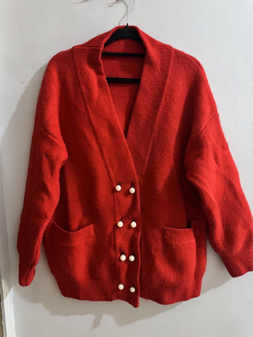 hot red sweater (Category: Others Tops) located in Manila. Submitted by peppaa.834 (Listing ID 1463986288, Image 1). Description: .