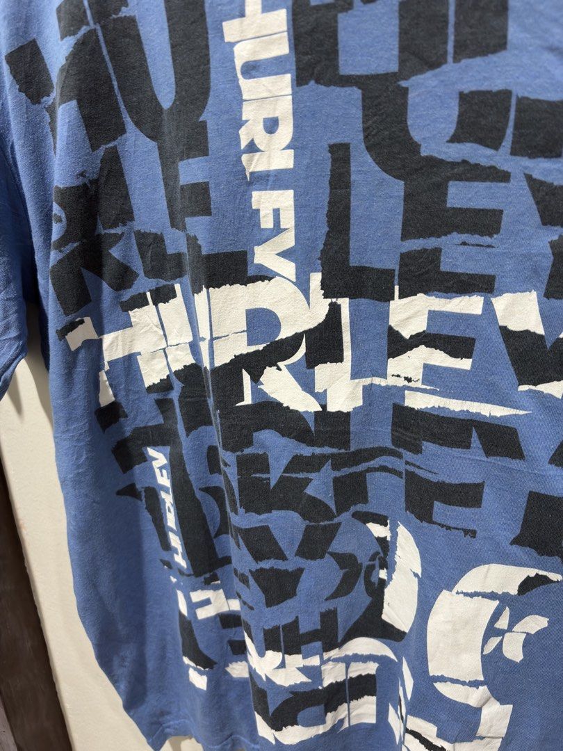 HURLEY Y2K TEE (Category: Tshirts & Polo Shirts ) located in Tacurong. Submitted by akth1en (Listing ID 1463962460, Image 2). Description: width length 21x28 Stitched in the lowerback not noticeable Large on tag .