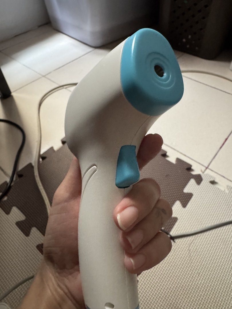 iCare Infrared Thermometer (Category: Thermometers) located in Las Pinas. Submitted by nekomeow22 (Listing ID 1463966772, Image 3). Description: - iCare Infrared Thermometer (Product Code: E29/SSX916) - Quick and accurate temperature readings - CE Certified for quality assurance - Simple one-button operation: just point and press - Requires 2x AAA batteries (not included) - Lot Number: 91625302 - Ideal for convenient home temperature checks.