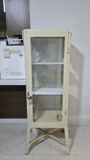 (Category: ) located in . Submitted by 2pm.20nov (Listing ID 1464070231, Image 1). Description: .