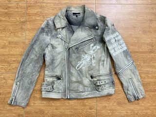 (Category: ) located in . Submitted by hrstore95 (Listing ID 1464103044, Image 1). Description: .