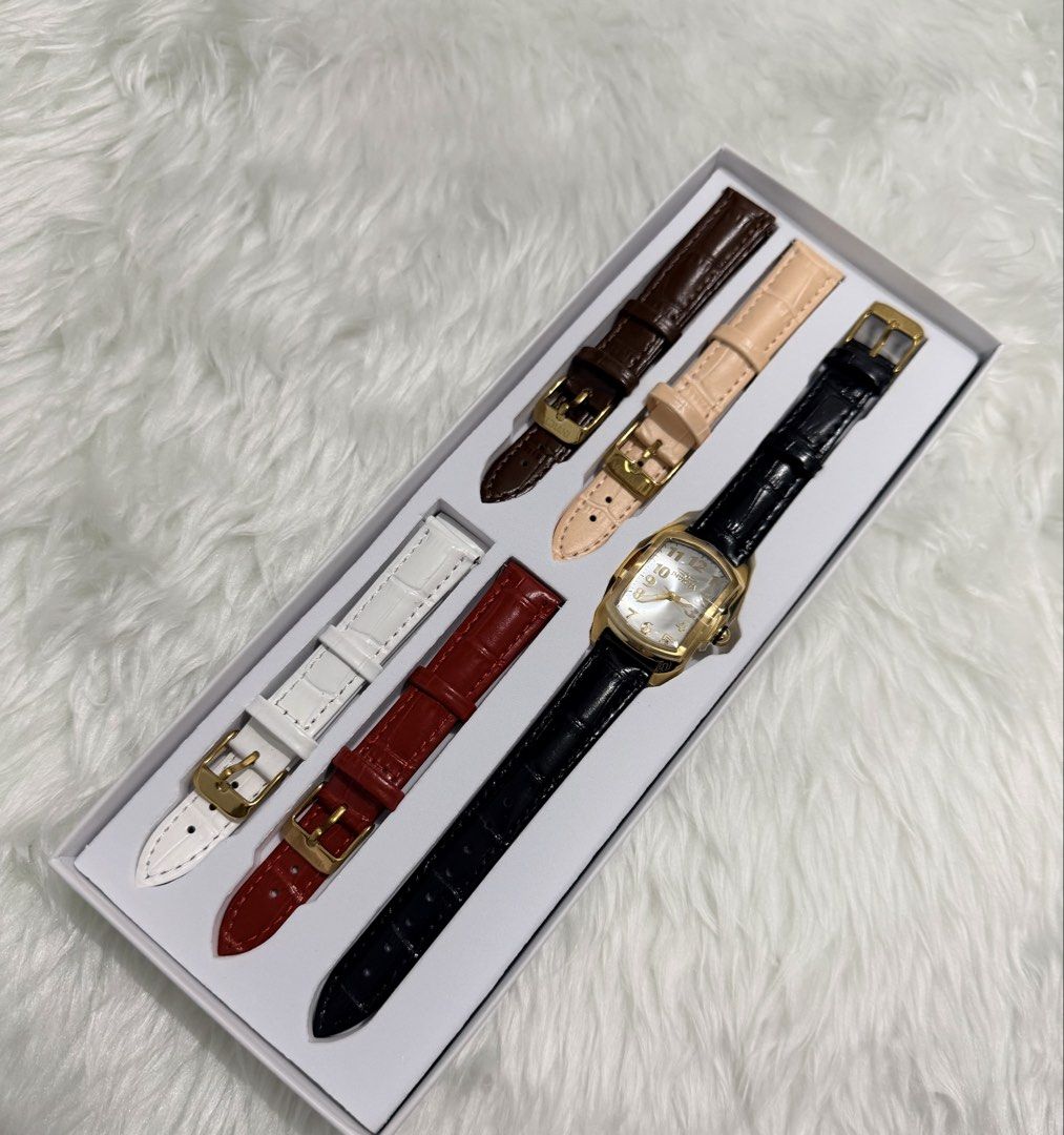 Invicta Watch (Category: Women's Watches) located in Manila. Submitted by shobeybe08 (Listing ID 1464038024, Image 3). Description: PTPA INVICTA LUPAH WATCH (GOLD) ( with multiple straps ) Brandnew 💯 Authentic Bought in US 🇺🇸 Onhand and ready to ship Money back guarantee Lalamove ready/LBC Open for layaway 🩷 DM for inquiries 🫶 Loc: Manila - Invicta Special Edition Watch Set - Includes watch and 5 interchangeable leather straps - Strap colors