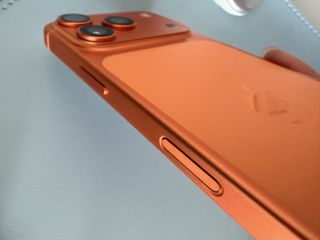 （分類：）位於 。 由 kamlyon 提交（商品編號 1464025142，圖片 1）。簡介： 。