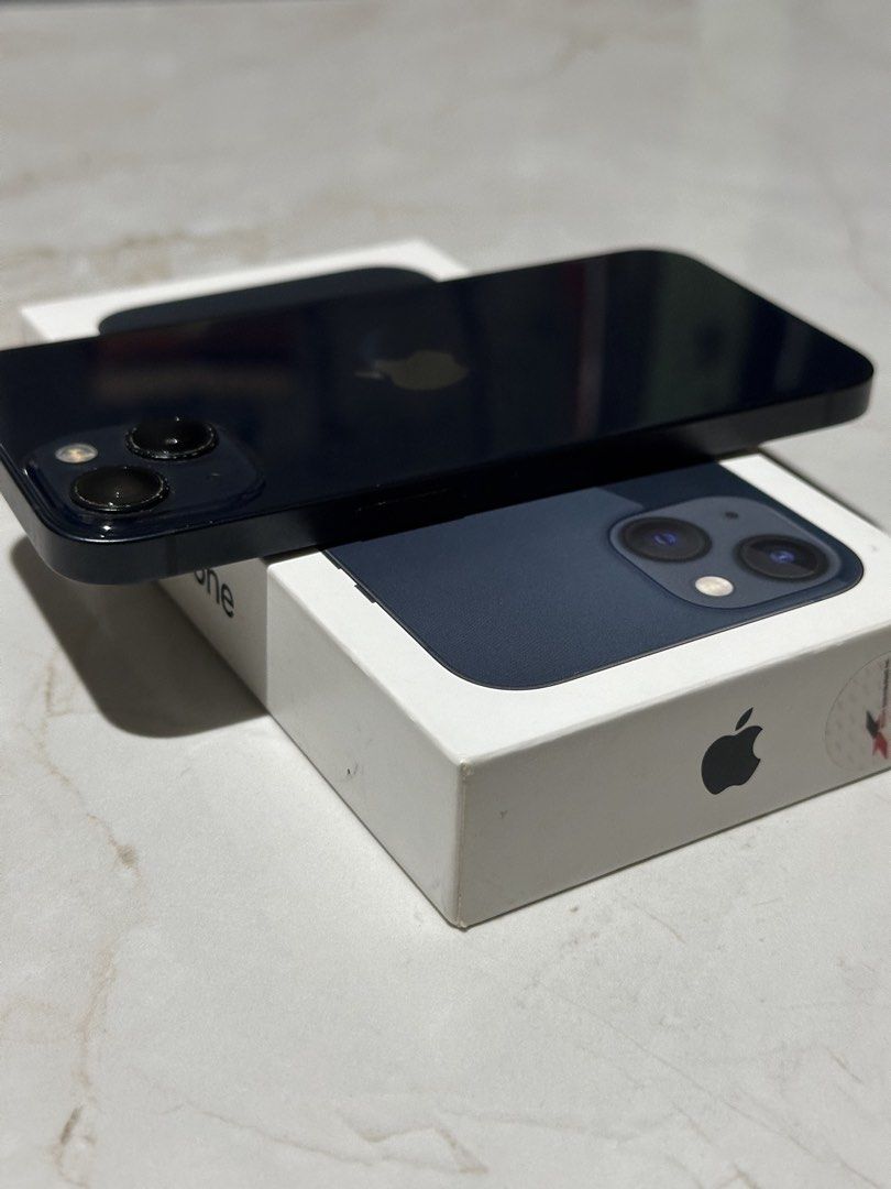 iPhone 13 128gb (Category: iPhone 13 Series) located in Manila. Submitted by iswitch (Listing ID 1464053090, Image 2). Description: ₱16,500 For SALE or SWAP to lower ios!!🍎 iPhone 13 128gb MIDNIGHT ZP/A variant Factory Unlocked✅ iOS version 18.7.8 Truetone ✅ Face ID✅ 86% battery health🔋 All workings No repair history✅ NTC Approved🇵🇭 Issue: Paint chips in camera ring Inclusion: Unit Case Original Box Unli check upon meet up No return/refund on