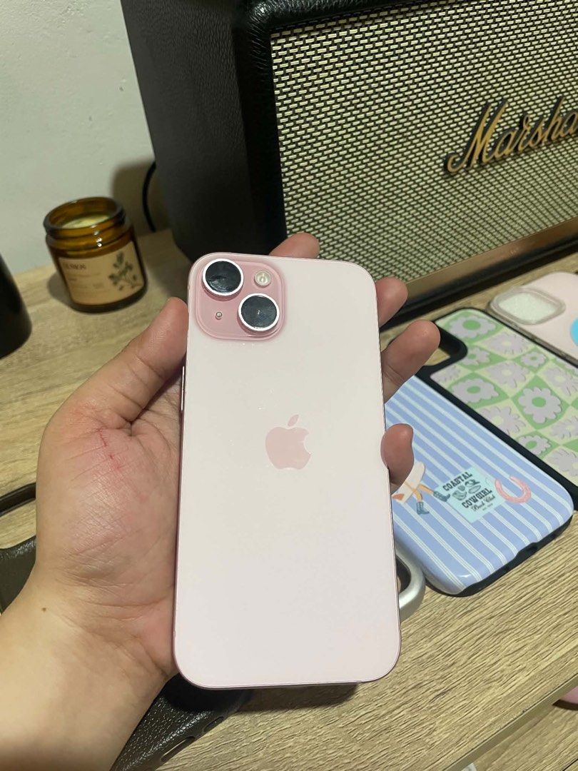 Iphone 15 256gb (Category: iPhone 15 Series) located in Quezon City. Submitted by maddy.demie (Listing ID 1464103414, Image 2). Description: IPHONE 15 256gb As is Any sim ZA/A variant No history of repair All parts Genuine Battery Health: 78 appearance issue? nasa pics na tignan nyo na lang po performance issues? none rfs: mag a upgrade na meetup around north caloocan ,manila,qc and sjdm only .