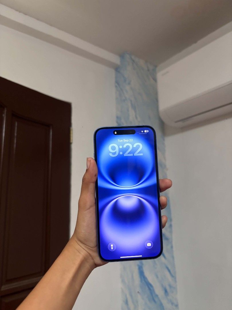 Iphone 16 Plus Ultramarine 256gb (Category: iPhone 16 Series) located in Dumaguete. Submitted by hijearim (Listing ID 1464017105, Image 2). Description: iPhone 16 Plus FOR SALE‼️ Selling Price: ₱37k negotiable for sure buyer DETAILS⛔️ - 256GB Storage - Factory Unlocked - Complete accessories - Good battery health: 84% can last up to 10-12 hours - Good cycle count - All working no any issue - Ultramarine Blue - Working True-tone and Face ID - Clea