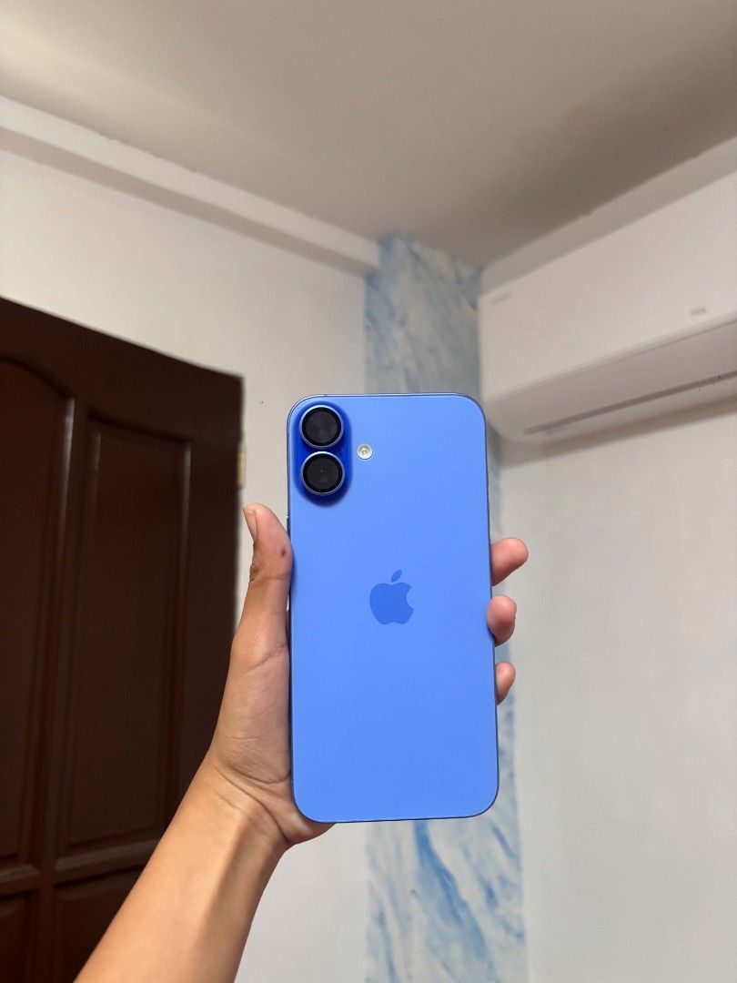 Iphone 16 Plus Ultramarine 256gb (Category: iPhone 16 Series) located in Dumaguete. Submitted by hijearim (Listing ID 1464017105, Image 3). Description: iPhone 16 Plus FOR SALE‼️ Selling Price: ₱37k negotiable for sure buyer DETAILS⛔️ - 256GB Storage - Factory Unlocked - Complete accessories - Good battery health: 84% can last up to 10-12 hours - Good cycle count - All working no any issue - Ultramarine Blue - Working True-tone and Face ID - Clea