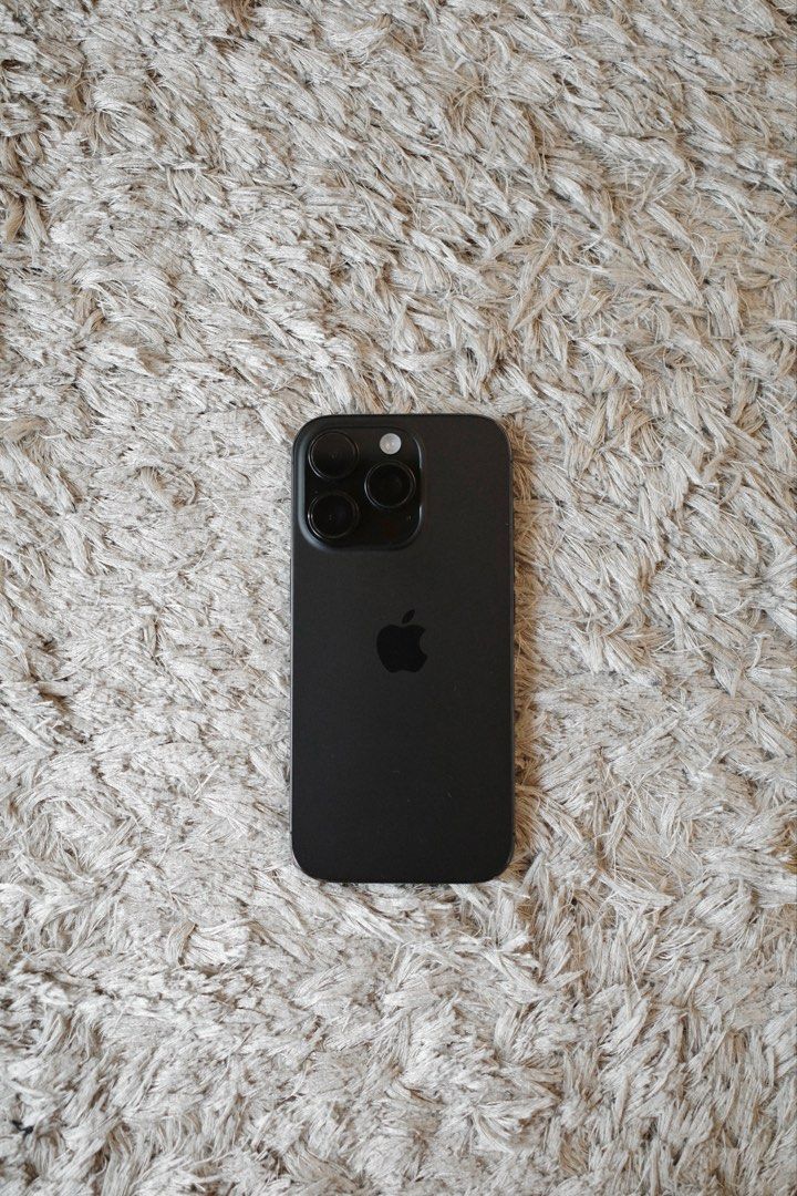 iPhone 16 Pro 512GB Factory Unlocked (Category: iPhone 16 Series) located in Quezon City. Submitted by jhosephllorente (Listing ID 1463975089, Image 3). Description: iPhone 16 Pro 512GB Factory Unlocked It has signs of usage Battery health is 84% RFS: Upgrade .