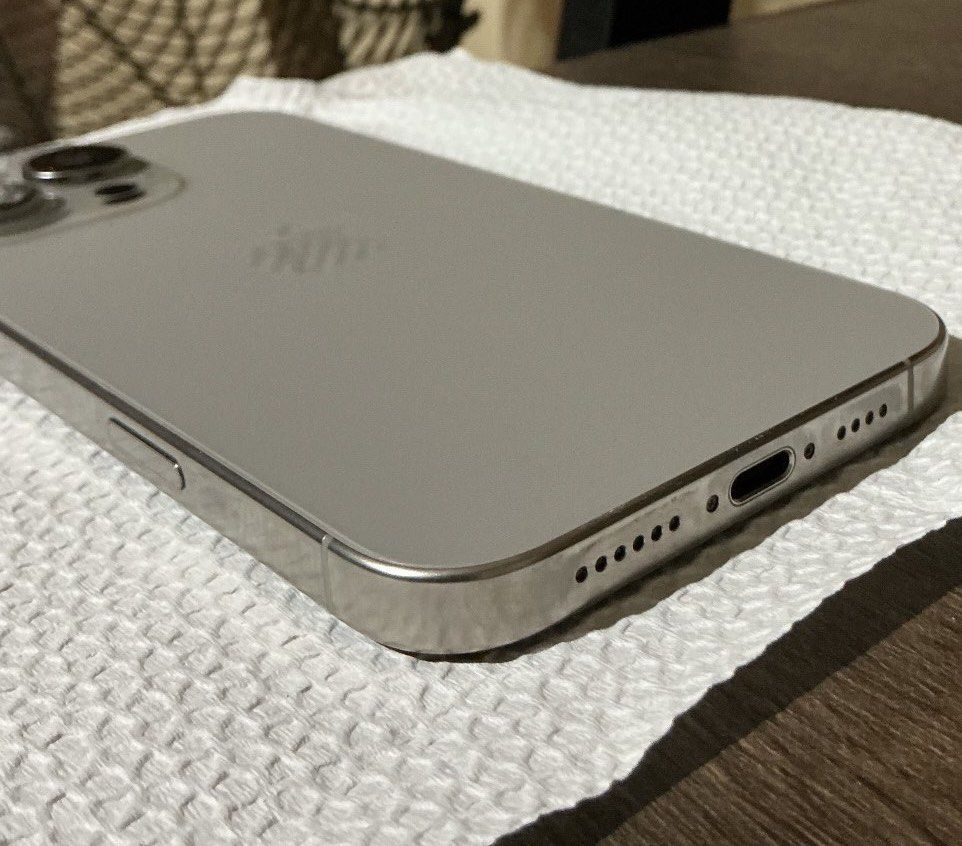 Iphone 16 Pro Max 512 GB Natural Titanium (Category: iPhone 16 Series) located in Muntinlupa City. Submitted by mcl79 (Listing ID 1445704610, Image 2). Description: iPhone 16 Pro Max 512GB (Factory Unlocked) Natural Titanium No defects Personal Use First owner Brandnew price ₱107,990 Purchased from Beyond the Box, Robinsons Galleria last March 2025 Complete with original receipt, original cord, adapter, and box Battery cycle count: 959 (Sep 25, 2