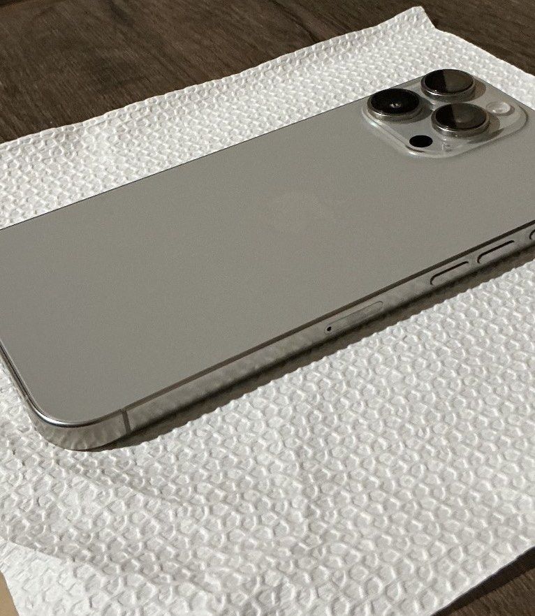 Iphone 16 Pro Max 512 GB Natural Titanium (Category: iPhone 16 Series) located in Muntinlupa City. Submitted by mcl79 (Listing ID 1445704610, Image 3). Description: iPhone 16 Pro Max 512GB (Factory Unlocked) Natural Titanium No defects Personal Use First owner Brandnew price ₱107,990 Purchased from Beyond the Box, Robinsons Galleria last March 2025 Complete with original receipt, original cord, adapter, and box Battery cycle count: 959 (Sep 25, 2
