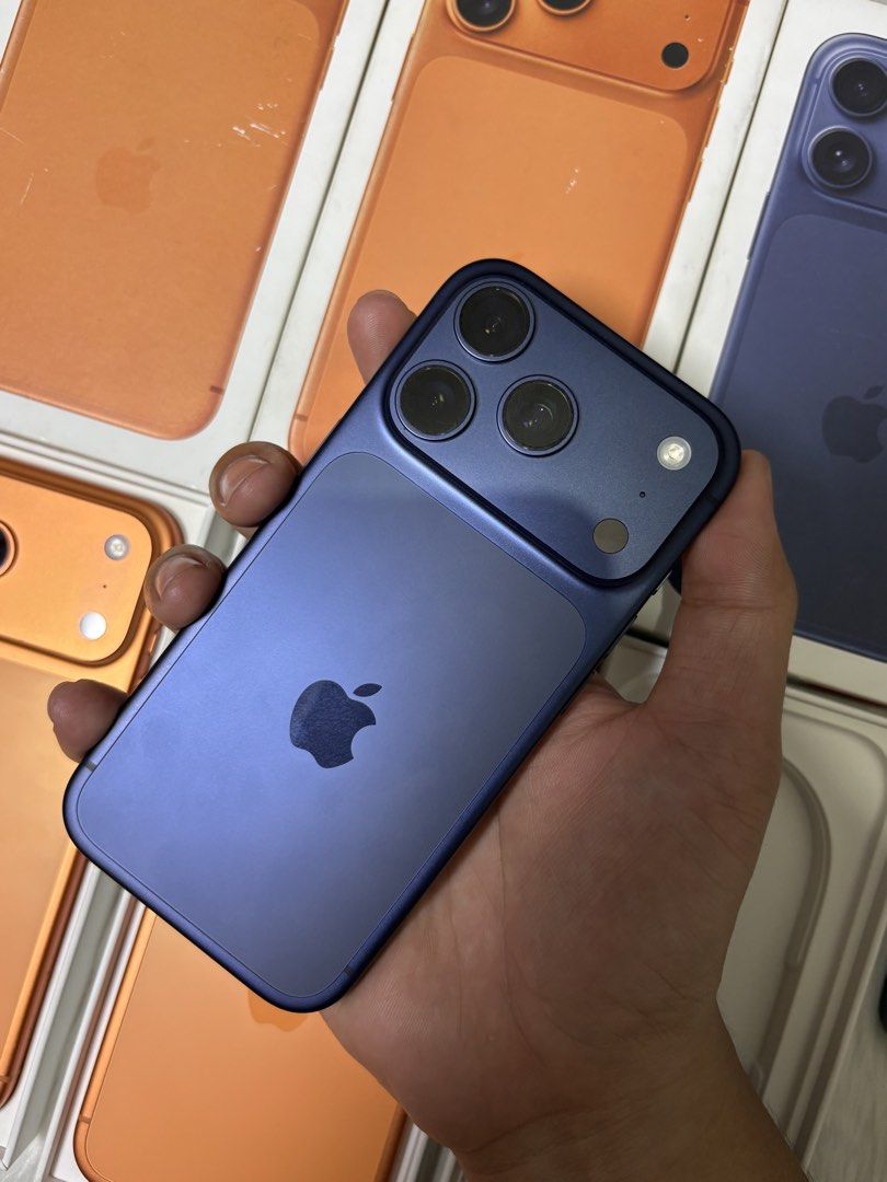 IPHONE 17 PRO 256GB FOR SALE (Category: iPhone 17 Series) located in Paranaque City. Submitted by cieloryanjay28 (Listing ID 1464113656, Image 1). Description: IPHONE 17 PRO 256GB | Deep Blue - Local Variant NTC - Warranty 03/28/27 - No Sim Restriction - 100% Batt Health - 188 cycle count - No history of repair - No replaced part No issue ⚠️ Inclusions: Orig Box ₱64,000 negotiable Meet up Location: Parañaque | Las Piñas | Bacoor.
