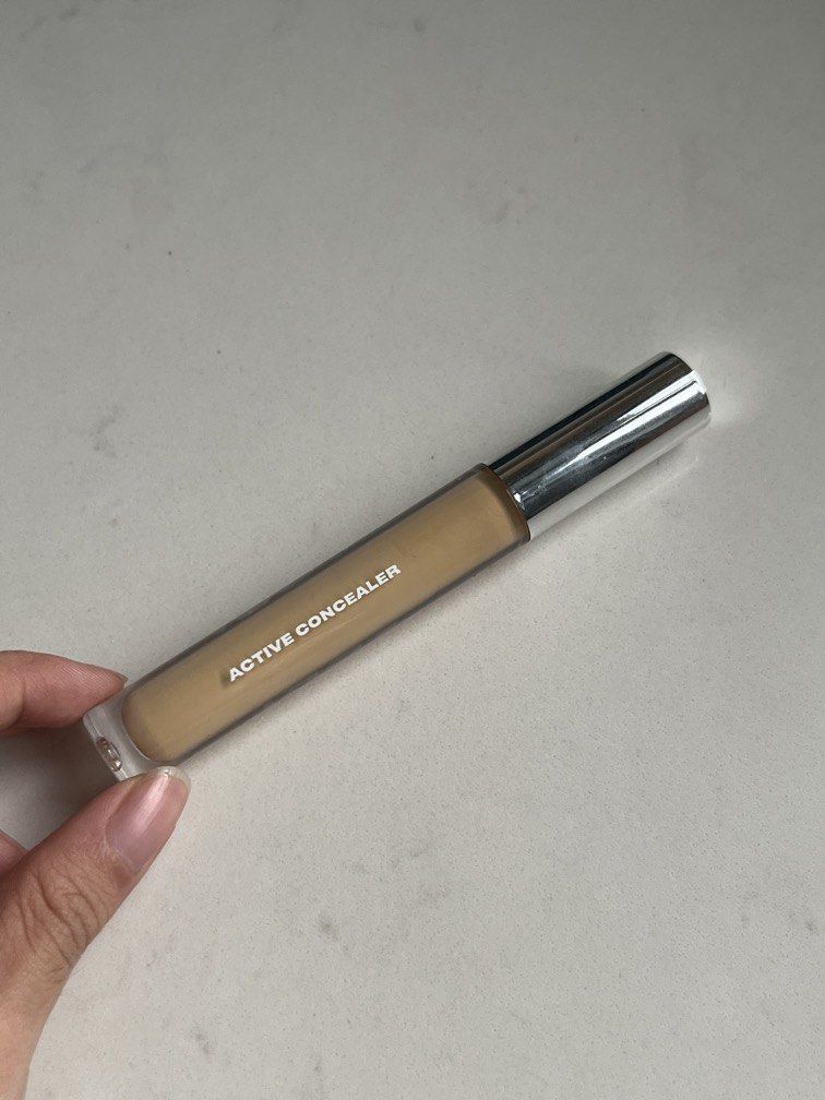Issy OL2 Active Concealer (Category: Makeup) located in Pasig City. Submitted by tiny_studios (Listing ID 1464009780, Image 2). Description: - used twice lng - wrong shade :((( so selling.