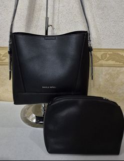 (Category: ) located in . Submitted by dailyhappyfinds (Listing ID 1463927058, Image 1). Description: .