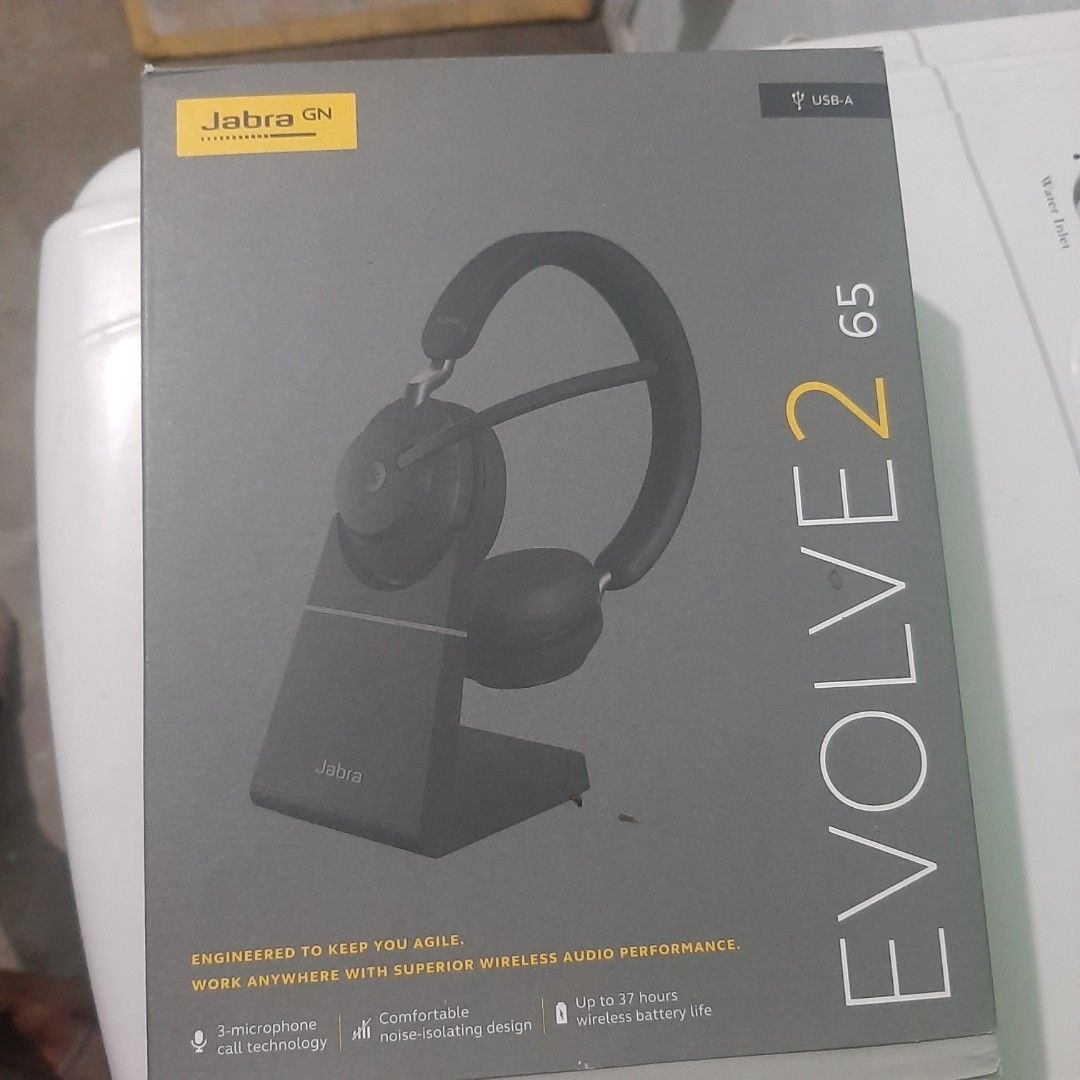 Jabra Evolve2 65 USB-A Headset with Charging Stand (Category: Headphones & Headsets) located in Manila. Submitted by max0016 (Listing ID 1464008034, Image 1). Description: Brand New - Jabra Evolve2 65 headset - Includes charging stand - Superior wireless audio performance - 3-microphone call technology - Noise-isolating design - Up to 37 hours of wireless battery life - Engineered for agile work anywhere COP via LBC Meetup malapit sa location ko.
