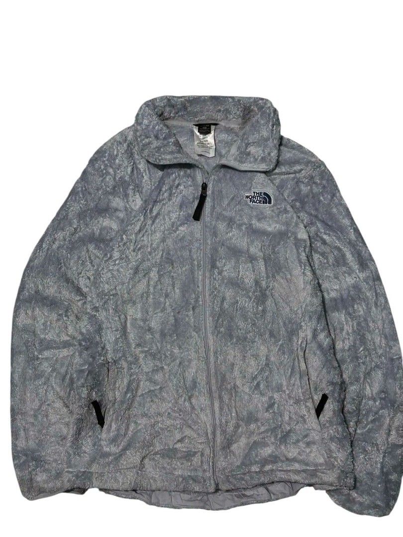 Jacket For sale (Category: Coats, Jackets and Outerwear) located in Bacoor. Submitted by davealvare39194 (Listing ID 1464070436, Image 2). Description: Classic red and black The North Face jacket. Features Gore-Tex for waterproofing. Adjustable hood and hem. Great for outdoor activities or as a stylish outerwear piece. Two zip pockets on the front. Durable construction. Ready for your next adventure..