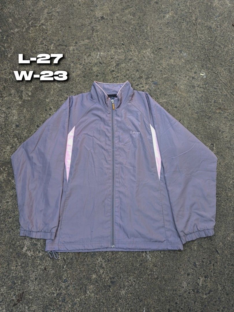 Jackets/ Windbreaker (Category: Coats, Jackets and Outerwear) located in Manila. Submitted by justinetim (Listing ID 1464018872, Image 3). Description: Preloved (All in Good Condition) Dm lang po for inquiries Price range ₱150-₱300.