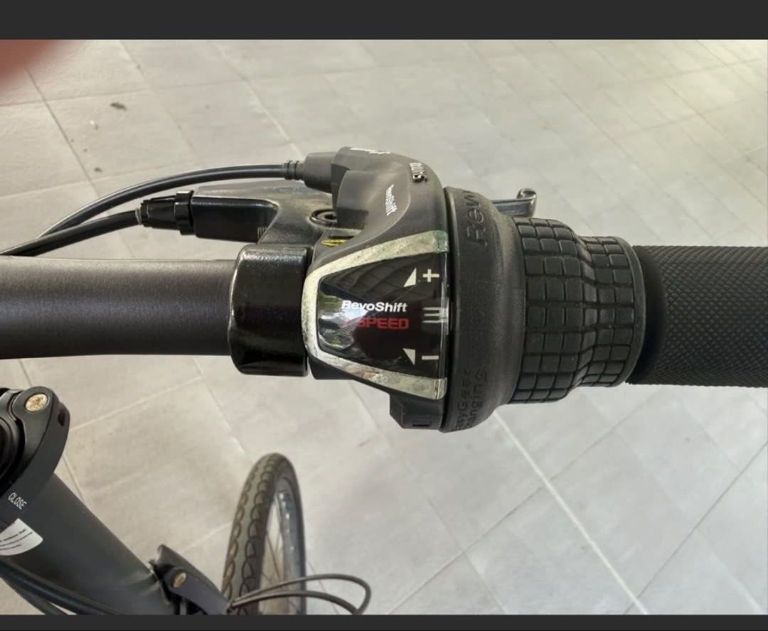 Java foldable bike (Category: Bicycles) located in Singapore. Submitted by mumtreasure (Listing ID 1463967780, Image 3). Description: .