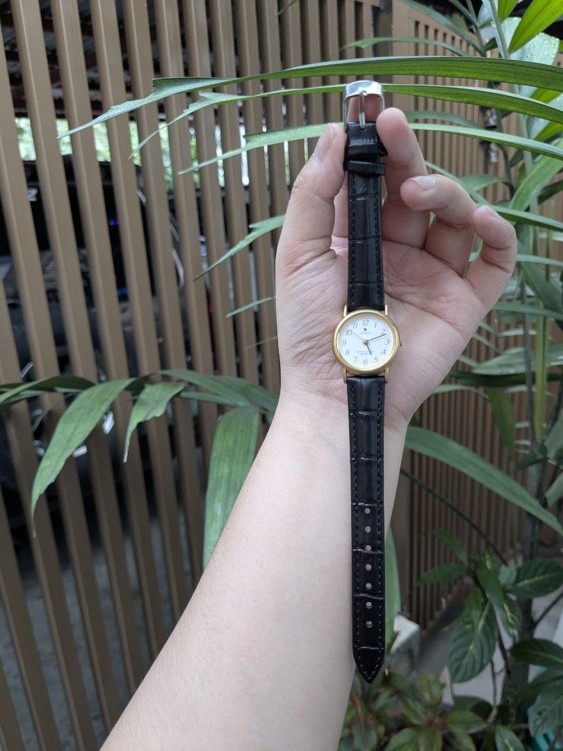Jemis by Seiko Black Croc Leather Strap Watch (Category: Women's Watches) located in Quezon City. Submitted by nnncorner (Listing ID 1464056963, Image 1). Description: Jemis JPN Black Croc Leather Strap Watch Subsidiary of Seiko Group Super nice in person 8.9/10 condition Japan Movement Fits 15-19cm wrist 1 peso coin size Genuine Italian Croc Leather No scratches on glass face It comes with velvet box presentable looking and good working conditio