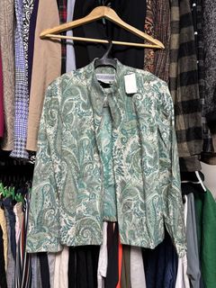 (Category: ) located in . Submitted by isabelasthriftclothes (Listing ID 1464071163, Image 1). Description: .