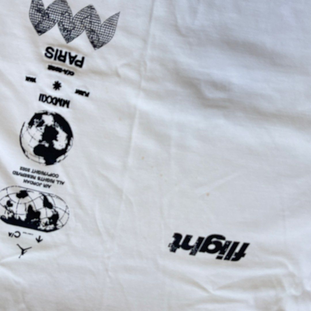 Jordan Flight Paris White Graphic Shirt (Category: Tshirts & Polo Shirts ) located in Imus. Submitted by reloved.nd (Listing ID 1464072717, Image 2). Description: need wash.