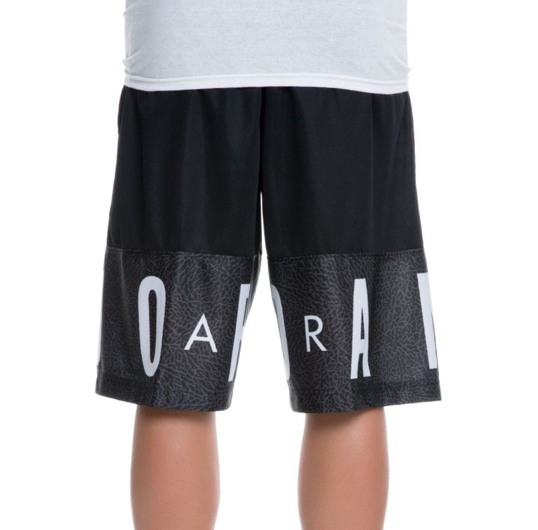 JORDAN men’s short (Category: Shorts) located in General Santos City (Dadiangas). Submitted by amorhesthrift (Listing ID 1462384847, Image 1). Description: Size-Large on tag Dimes- W32-38 L20.5 .