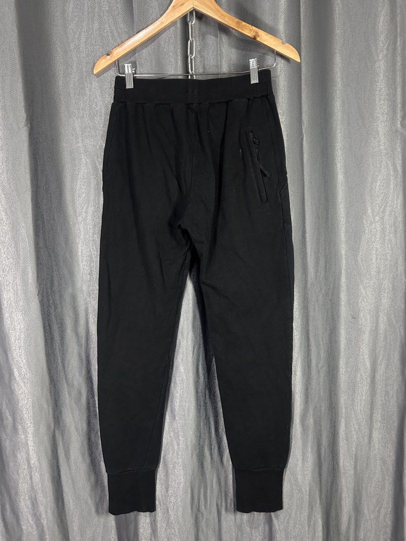 JULIUS 7 - Combination Skinny Pants (Category: Joggers) located in General Mariano Alvarez. Submitted by manosegunda4117 (Listing ID 1464048655, Image 3). Description: JULIUS 7 - Combination Skinny Pants Size 2 Waistline - 26 in (stretchable) Length - 40 in Crotch -11 in Leg Opening - 4.5 in Thigh - 10 in Knee - 7.5 in Made in Japan Price : PHP 2,000 + shipping fee 📍GMA, Cavite.