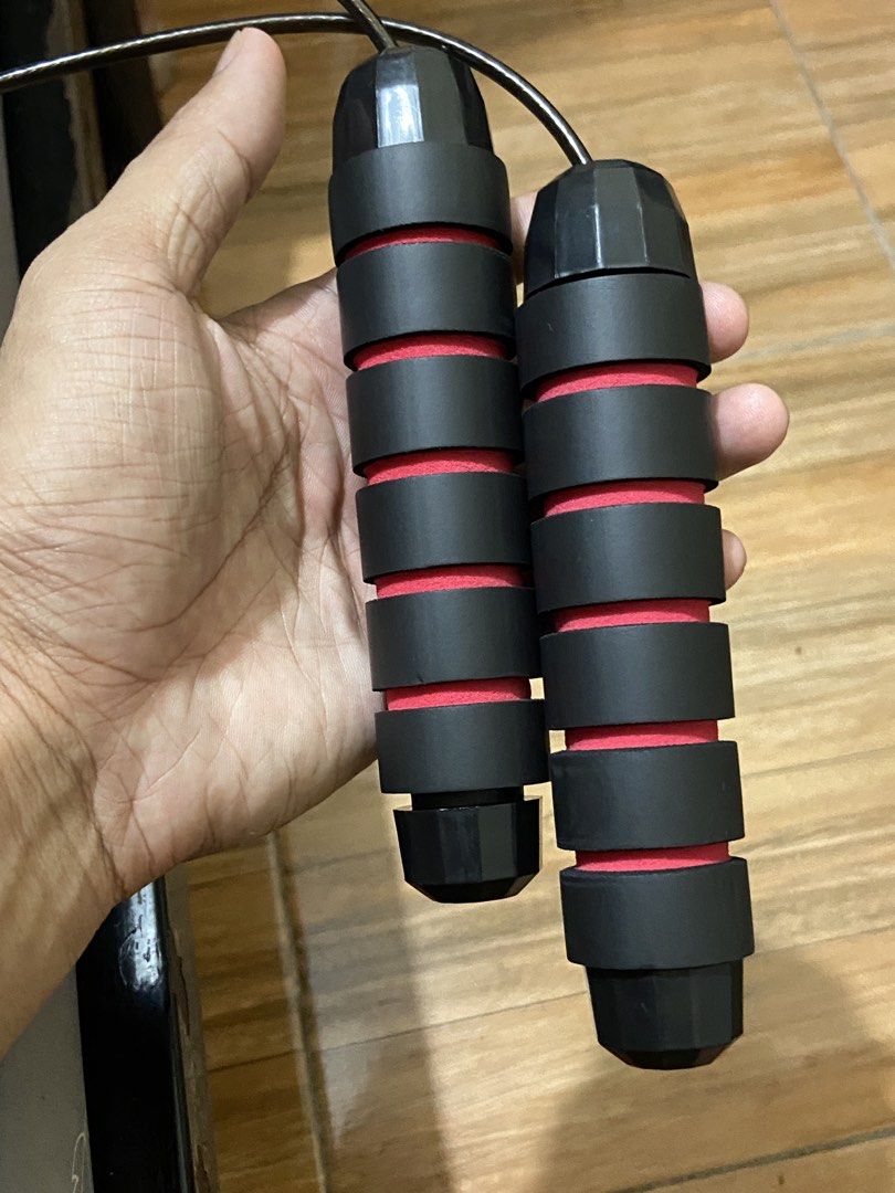 JUMPING/SKIPPING ROPE WITH BALL BEARING INSIDE (Category: Cardio & Fitness Machines) located in Cavite. Submitted by seppp22 (Listing ID 1464061981, Image 3). Description: Mine for Only:109 Pesos Can ship Luzon,Visayas, And Mindanao Thru J&T, Payment First(Gcash) Lalamove(Cod/Gcash) Meetup My Location:Lancaster,General Trias,Cavite.