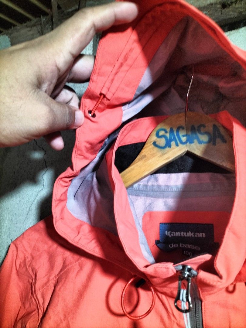 Kantukan de Base Orange SympaTex Performance Hooded Jacket (Category: Coats, Jackets and Outerwear) located in Valencia. Submitted by cabisaythriftshop (Listing ID 1464022108, Image 3). Description: - Orange hooded jacket from Kantukan de Base - Made with SympaTex Performance material - Features zippered pockets - Adjustable hood - Lightweight and functional - Perfect for outdoor activities Kantukan Wateproof Jacket Medium 25.5L*21W as new.
