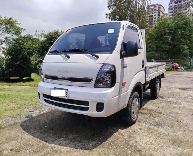 Kia Kc2500 4x4 Manual (Category: Used Cars) located in Quezon City. Submitted by jayjet.jayjet (Listing ID 1463943726, Image 2). Description: 2025 KIA KC 2500 4X4 Dropside Manual Transmission Diesel 10tkm No Issues No Accidents All Power All Original Fresh In and Out Mechanic Inspected Complete Tools, Jack and Spare Tire Price P 828k Financing/Trade-in Accepted Sample Financing Computations Down P165k all in P23k+ 4yrs P29k+ 3yrs Down P250k all i