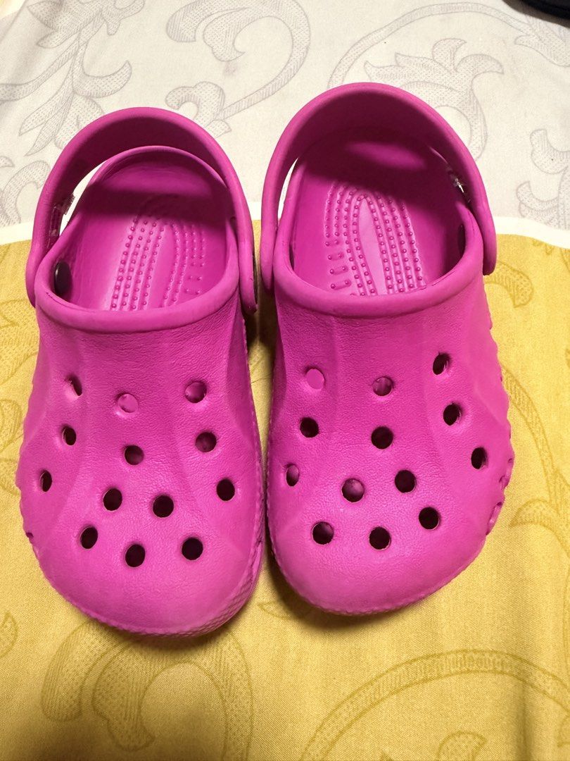 Crocs Size 6/7 (Category: Babies & Kids Fashion) located in Cabanatuan. Submitted by baju101 (Listing ID 1464042163, Image 1). Description: - AUTHENTIC ❗️ - Pink Crocs for kids - Size 6/7 - Classic clog style with pivoting heel strap - Easy to clean and comfortable - Perfect for playground or casual outings.