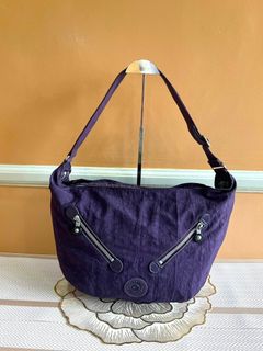 (Category: ) located in . Submitted by bellafashion08 (Listing ID 1464067236, Image 1). Description: .