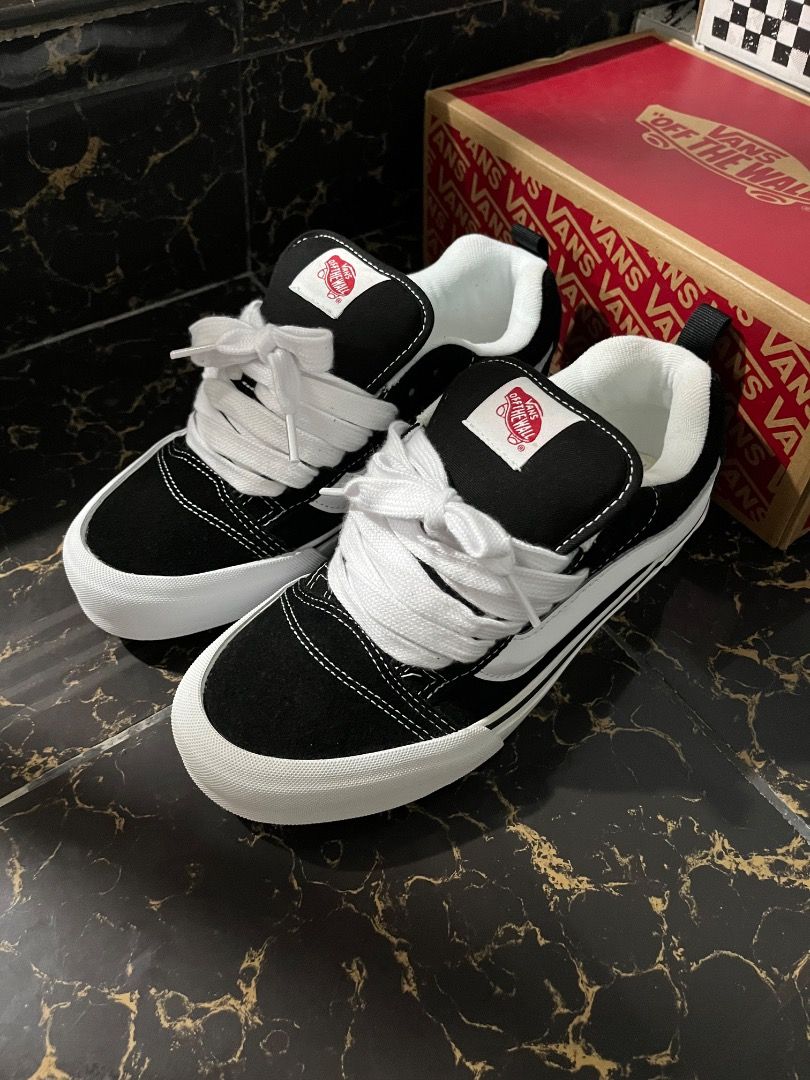 Knu Skool Blk/Wht (Category: Casual Shoes) located in Urdaneta. Submitted by jeeyyyeemwapols (Listing ID 1464133012, Image 2). Description: Knu Skool Blk/Wht Size 8.5/9/9.5men Available Brandnew w box Pangasinan CODCOP/Gcash/Bpi/Bdo.
