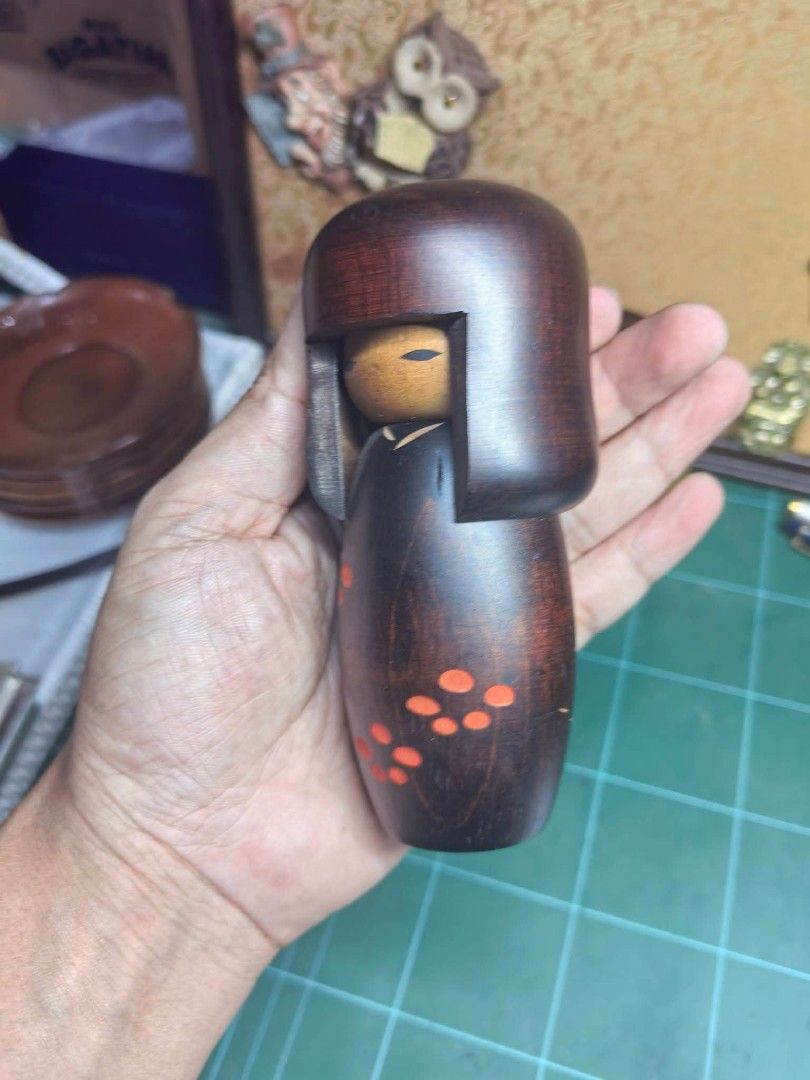 Kokeshi Doll - Modern (Category: Other Home Decor) located in Cebu City. Submitted by dudes_villanueva (Listing ID 1463956465, Image 3). Description: Kokeshi Doll - Modern 📌 In excellent condition. Height : 4.75 in.