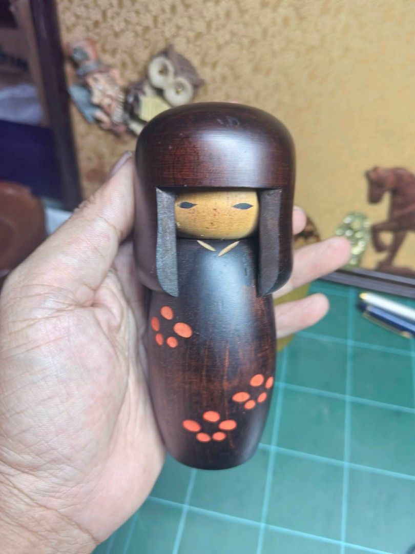 Kokeshi Doll - Modern (Category: Other Home Decor) located in Cebu City. Submitted by dudes_villanueva (Listing ID 1463956465, Image 1). Description: Kokeshi Doll - Modern 📌 In excellent condition. Height : 4.75 in.