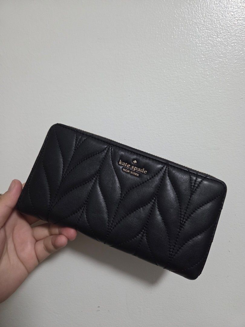 KS Wallet (Category: Luxury Bags & Wallets) located in Binangonan. Submitted by gtal11 (Listing ID 1464059431, Image 1). Description: .