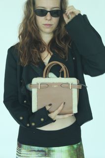（分類：）位於 。 由 heleneetmichelle 提交（商品編號 1463967975，圖片 1）。簡介： 。