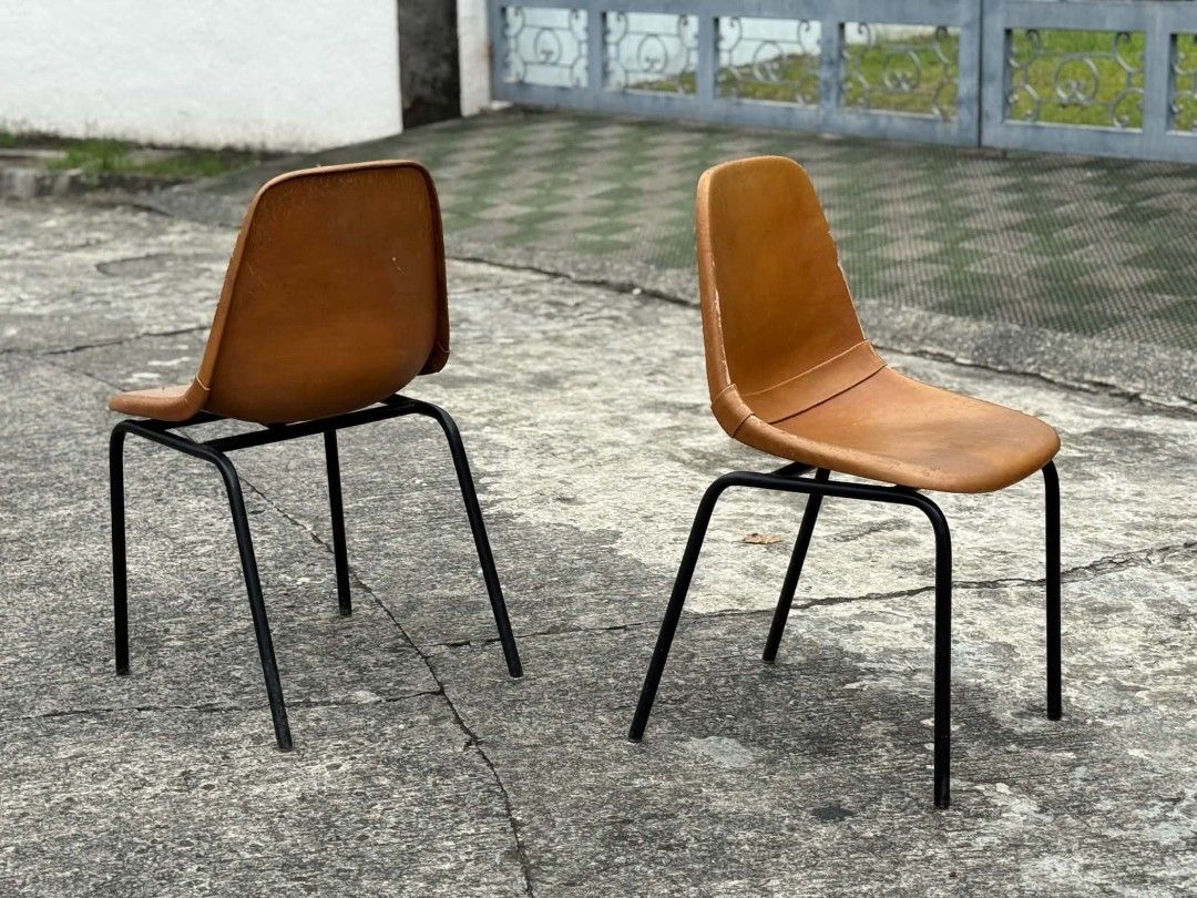 Leather chair (Category: Chairs) located in Manila. Submitted by mightyfox.28e9a1 (Listing ID 1464076941, Image 3). Description: .