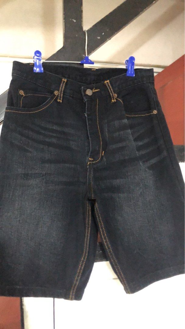 Lee jorts (Category: Announcements) located in Imus. Submitted by gabrielseth_12 (Listing ID 1463971338, Image 3). Description: Lee jorts Size 28-29 waistline Length 21 No issue As new condition 300pesos Imus cavite location .