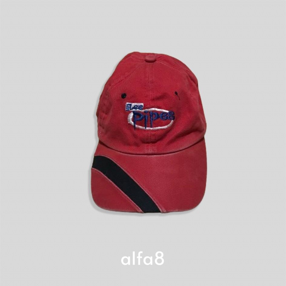 Lee Pipes Vintage Washed Red Cap (Category: Caps & Hats) located in Imus. Submitted by alfa_8 (Listing ID 1464015637, Image 2). Description: Brand: Lee Pipes (Authentic vintage sub-brand by Lee Jeans) Size: (Best fits individuals with smaller head sizes. Adjustable strap at the back) Aesthetic: Y2K Skate / 90s Surf Core / Vintage Americana / Grunge Basics Condition: 8/10 (Great vintage condition with a beautiful, natural faded red wash) Details: 